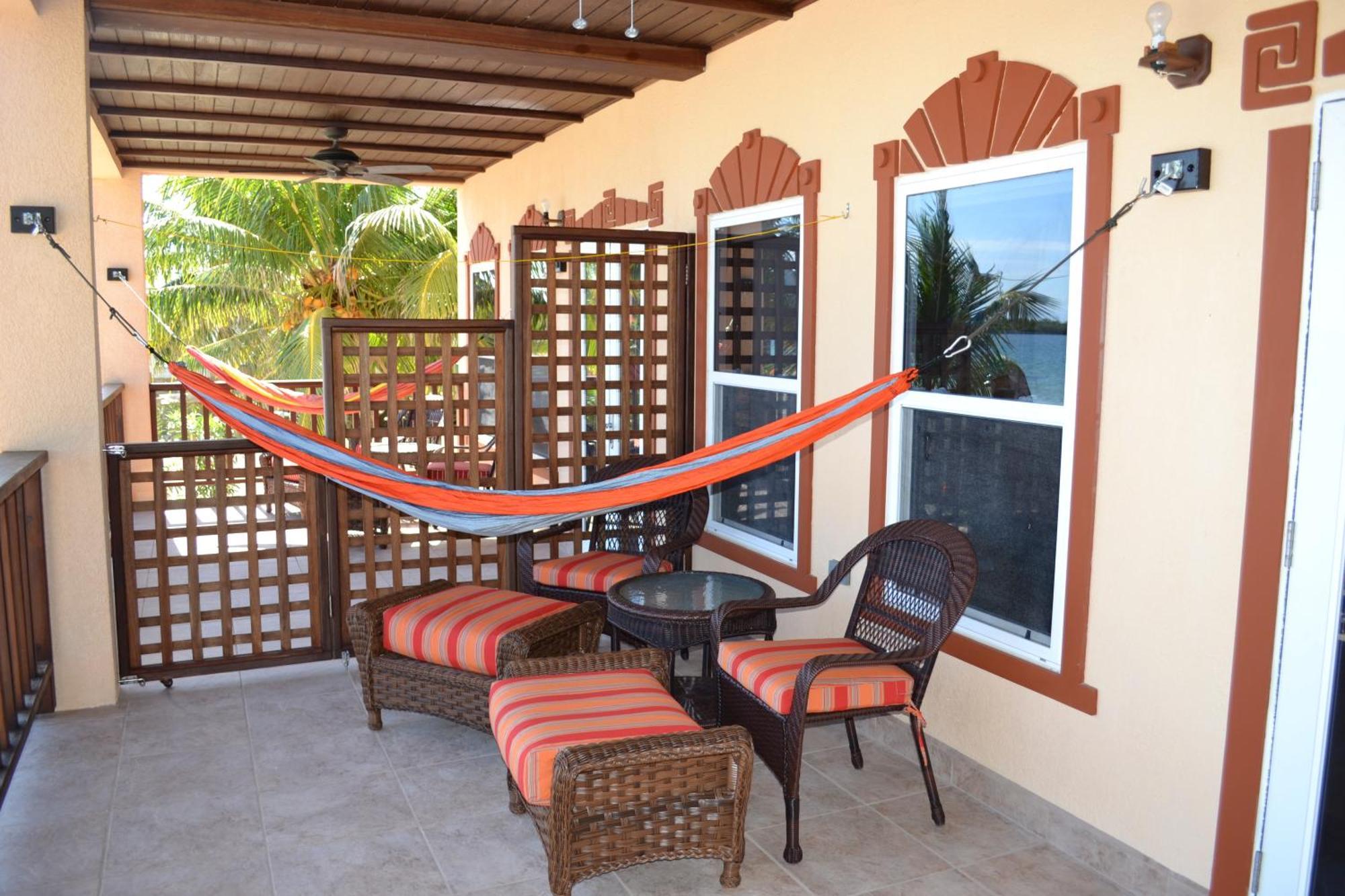 Belizean Nirvana Placencia Bilik gambar